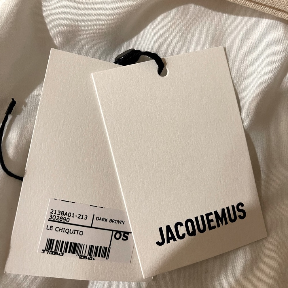 SOLD❗️Authentic JACQUEMUS Le Chiquito Mini Bag - Picture 4 of 7